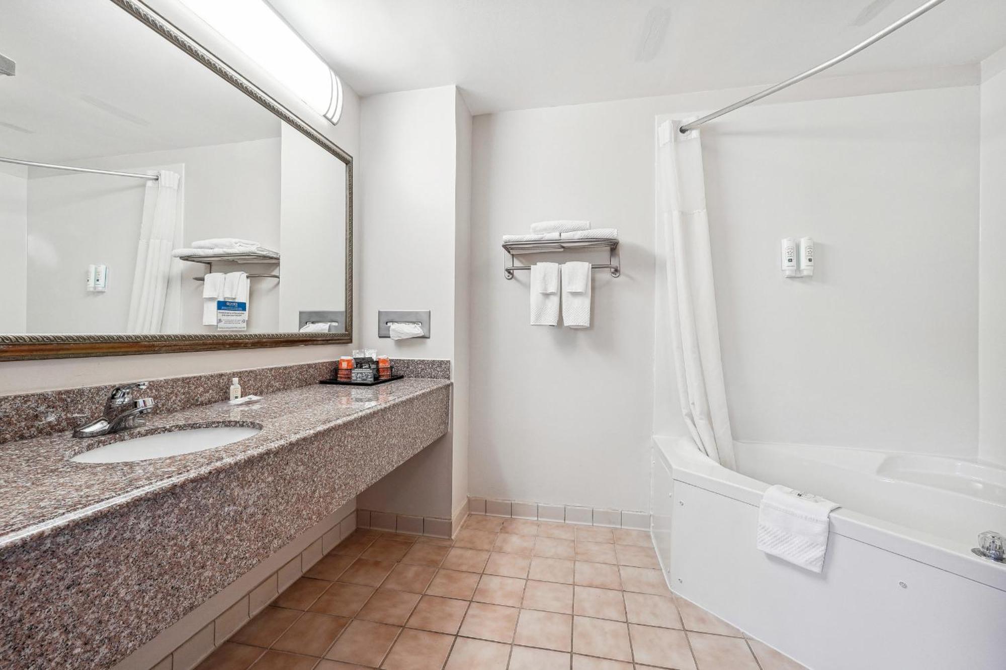 Quality Inn & Suites Dawsonville Extérieur photo