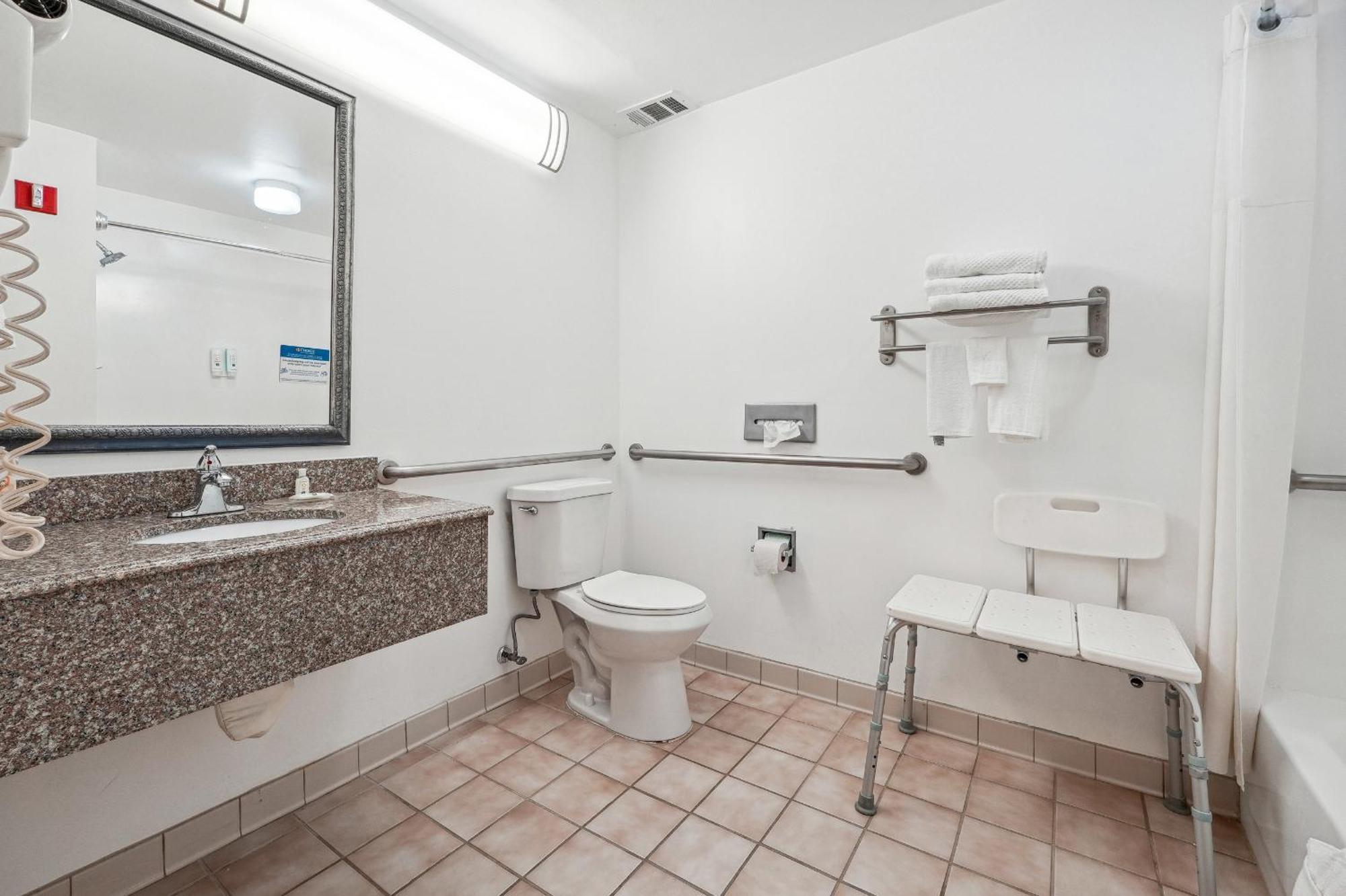 Quality Inn & Suites Dawsonville Extérieur photo