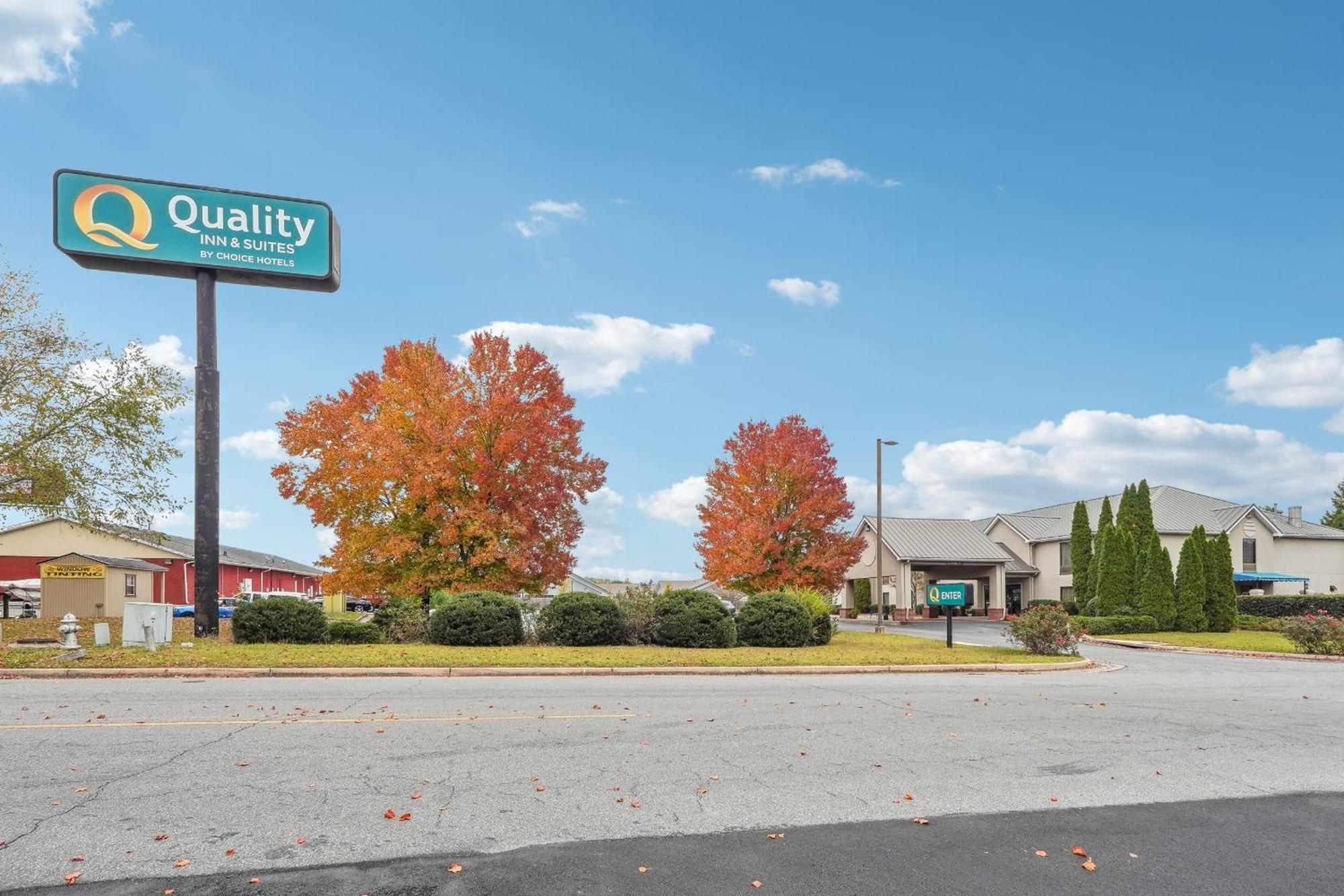 Quality Inn & Suites Dawsonville Extérieur photo