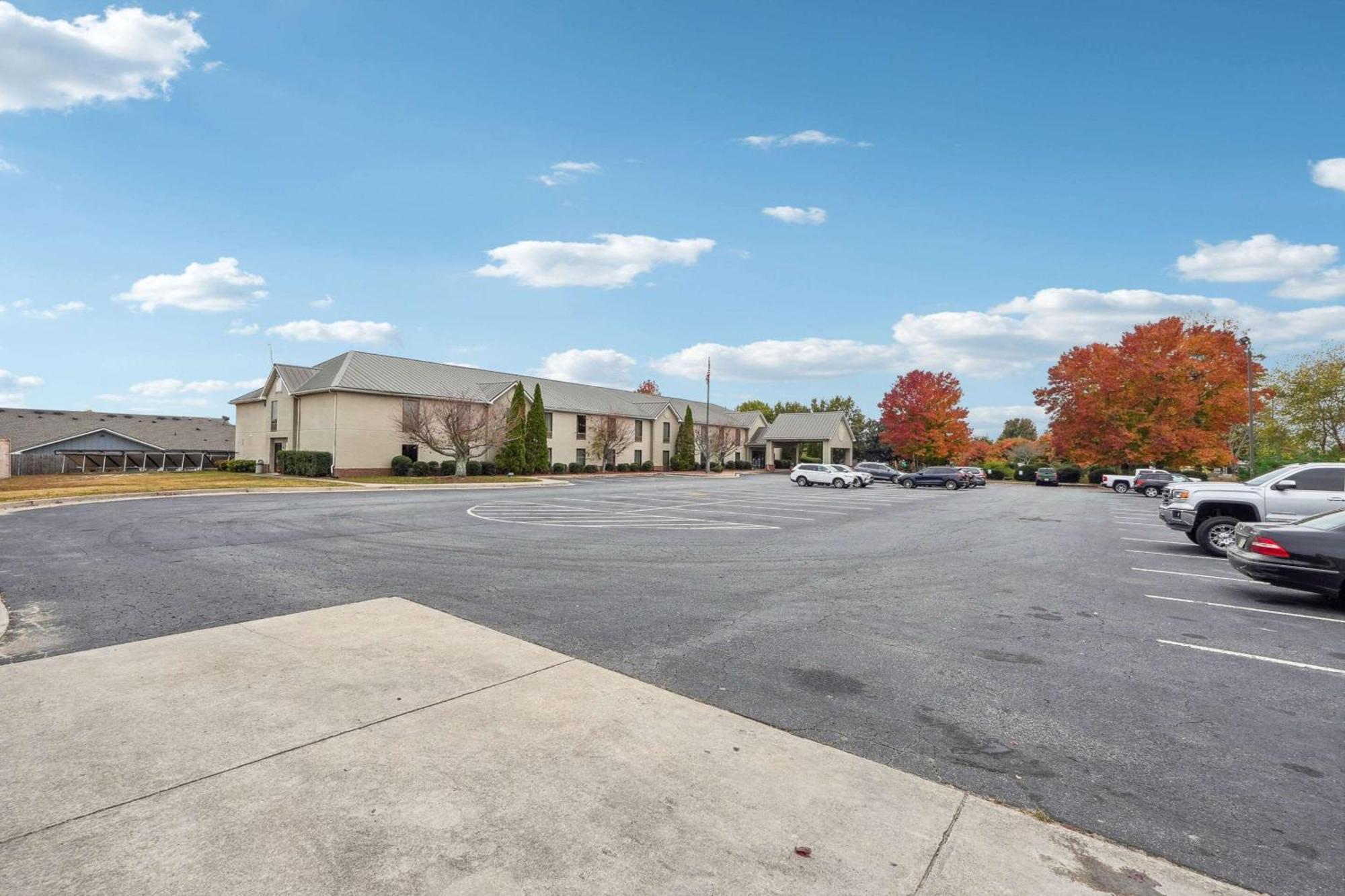 Quality Inn & Suites Dawsonville Extérieur photo
